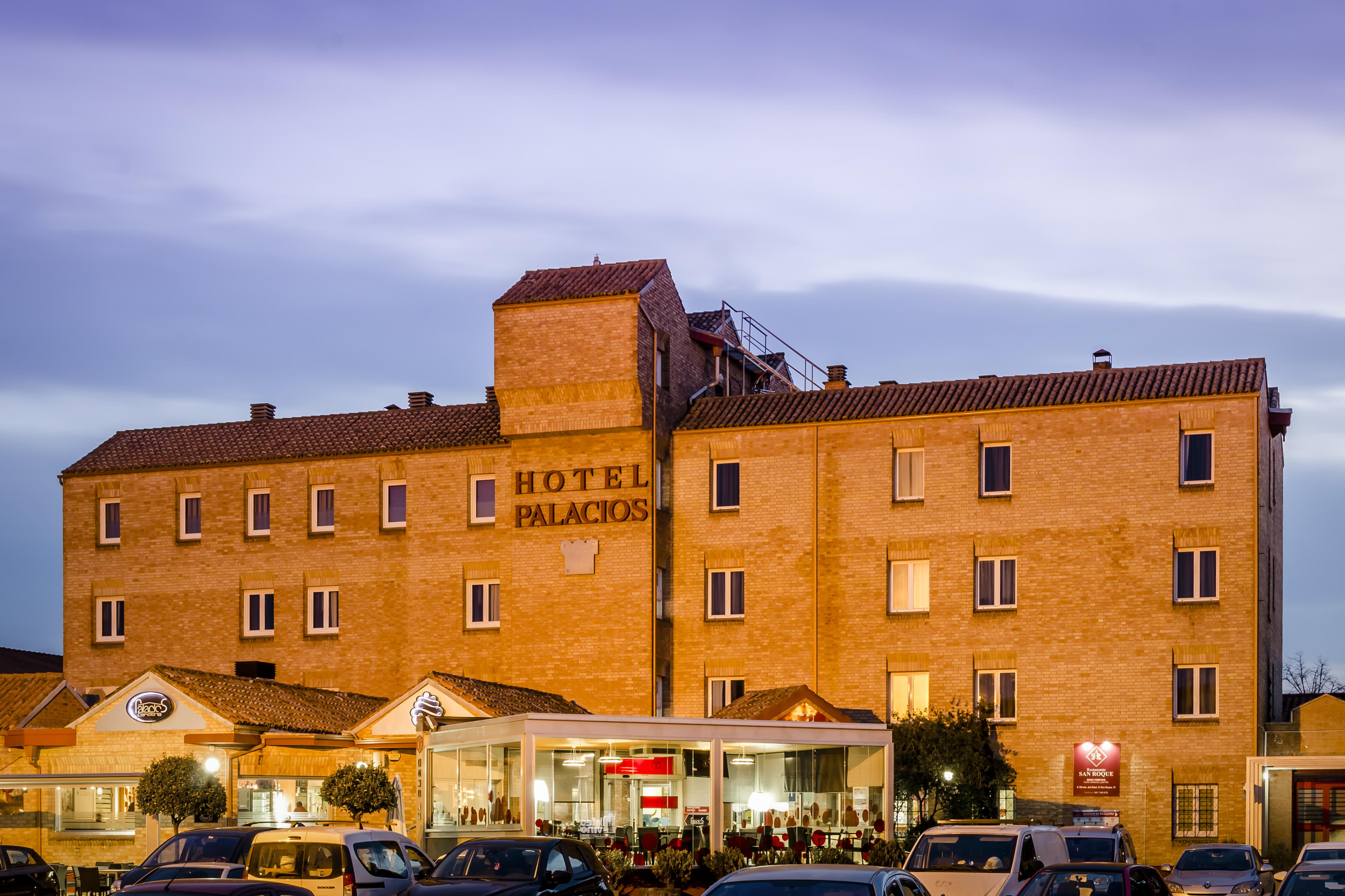 Hotel Palacios アルファロ エクステリア 写真